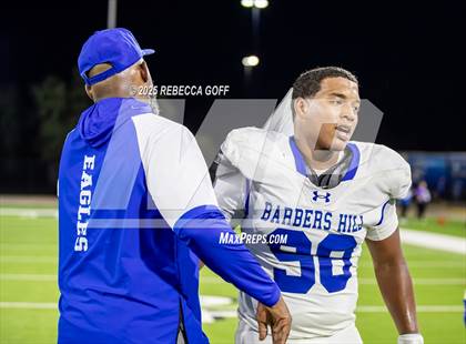 Thumbnail 2 in Barbers Hill vs. Anderson (UIL Football 5A D1 Area) photogallery.
