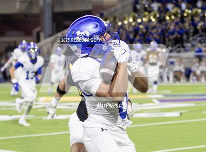 Thumbnail 2 in Barbers Hill vs. Anderson (UIL Football 5A D1 Area) photogallery.