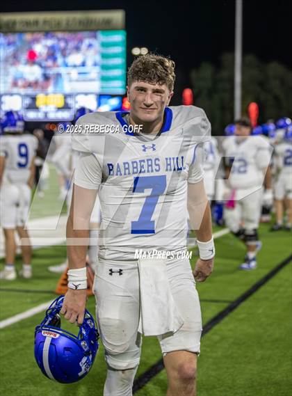 Thumbnail 2 in Barbers Hill vs. Anderson (UIL Football 5A D1 Area) photogallery.