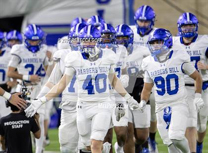 Thumbnail 2 in Barbers Hill vs. Anderson (UIL Football 5A D1 Area) photogallery.