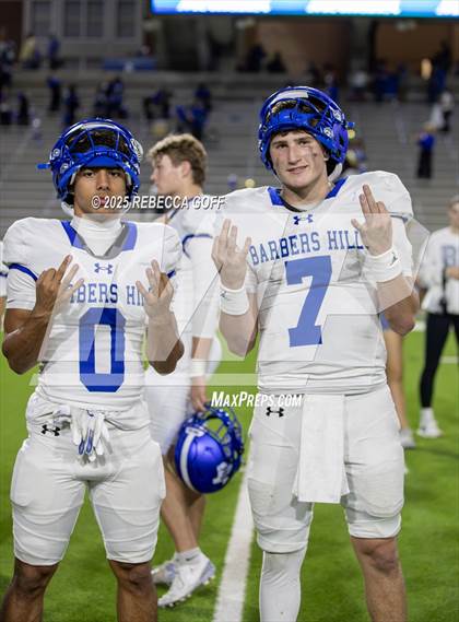 Thumbnail 1 in Barbers Hill vs. Anderson (UIL Football 5A D1 Area) photogallery.