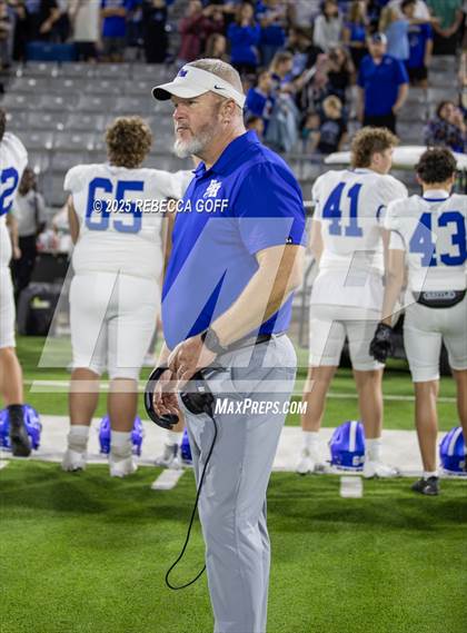 Thumbnail 2 in Barbers Hill vs. Anderson (UIL Football 5A D1 Area) photogallery.