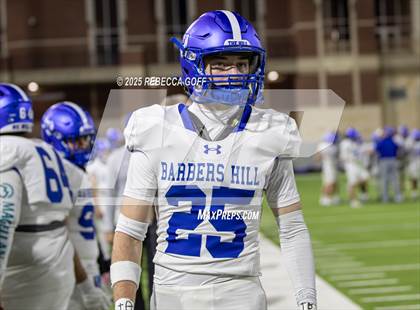 Thumbnail 3 in Barbers Hill vs. Anderson (UIL Football 5A D1 Area) photogallery.
