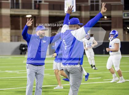 Thumbnail 1 in Barbers Hill vs. Anderson (UIL Football 5A D1 Area) photogallery.