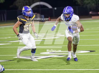Thumbnail 1 in Barbers Hill vs. Anderson (UIL Football 5A D1 Area) photogallery.