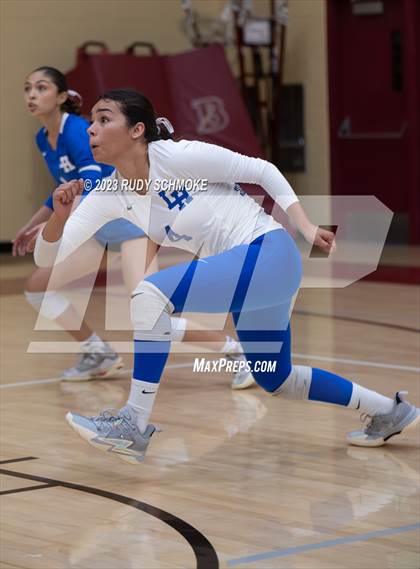 Thumbnail 2 in La Habra photogallery.