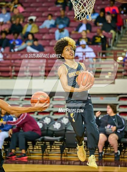 Thumbnail 3 in Brennan vs. Bellaire (UIL 6A D1 Basketball Semifinal) photogallery.