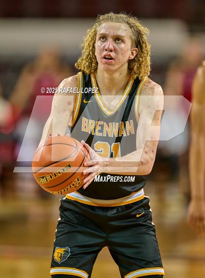 Thumbnail 3 in Brennan vs. Bellaire (UIL 6A D1 Basketball Semifinal) photogallery.