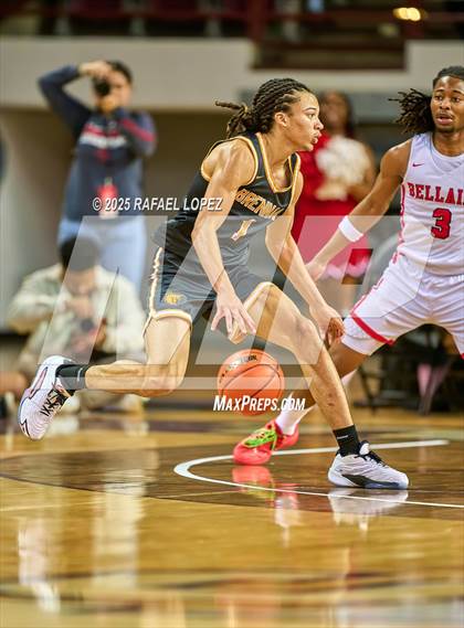 Thumbnail 1 in Brennan vs. Bellaire (UIL 6A D1 Basketball Semifinal) photogallery.