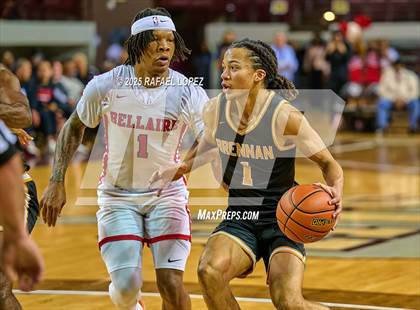 Thumbnail 3 in Brennan vs. Bellaire (UIL 6A D1 Basketball Semifinal) photogallery.