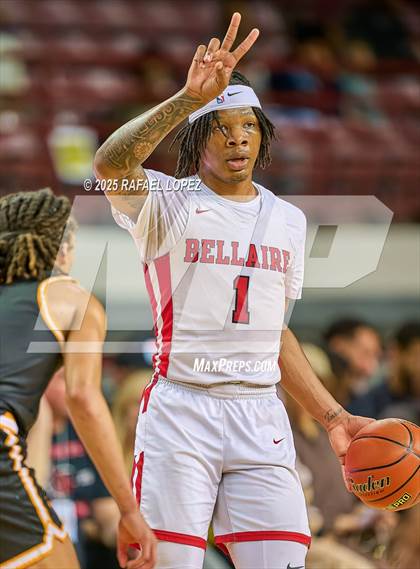 Thumbnail 1 in Brennan vs. Bellaire (UIL 6A D1 Basketball Semifinal) photogallery.