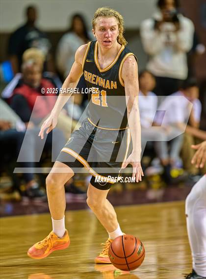 Thumbnail 1 in Brennan vs. Bellaire (UIL 6A D1 Basketball Semifinal) photogallery.