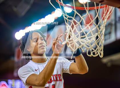 Thumbnail 1 in Brennan vs. Bellaire (UIL 6A D1 Basketball Semifinal) photogallery.