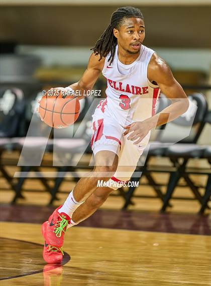 Thumbnail 1 in Brennan vs. Bellaire (UIL 6A D1 Basketball Semifinal) photogallery.