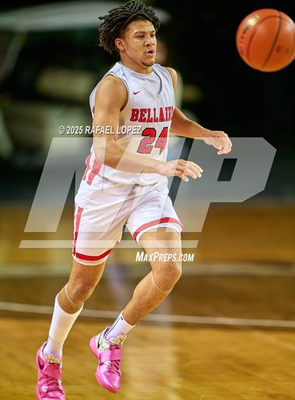 Thumbnail 2 in Brennan vs. Bellaire (UIL 6A D1 Basketball Semifinal) photogallery.