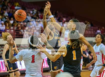 Thumbnail 3 in Brennan vs. Bellaire (UIL 6A D1 Basketball Semifinal) photogallery.
