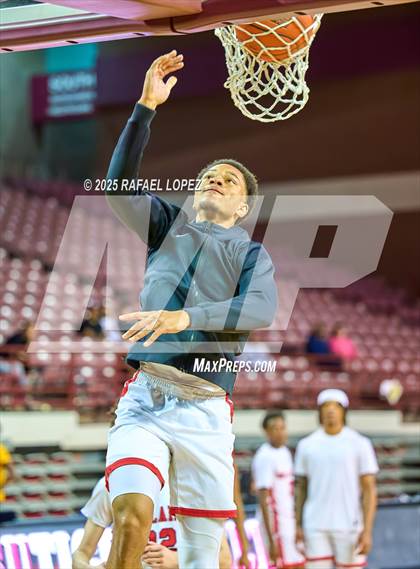 Thumbnail 1 in Brennan vs. Bellaire (UIL 6A D1 Basketball Semifinal) photogallery.