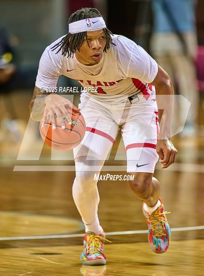 Thumbnail 2 in Brennan vs. Bellaire (UIL 6A D1 Basketball Semifinal) photogallery.