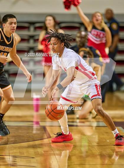 Thumbnail 1 in Brennan vs. Bellaire (UIL 6A D1 Basketball Semifinal) photogallery.