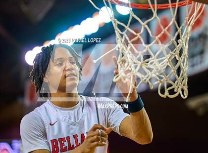 Thumbnail 3 in Brennan vs. Bellaire (UIL 6A D1 Basketball Semifinal) photogallery.