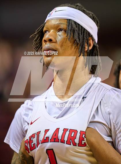 Thumbnail 1 in Brennan vs. Bellaire (UIL 6A D1 Basketball Semifinal) photogallery.