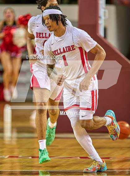 Thumbnail 1 in Brennan vs. Bellaire (UIL 6A D1 Basketball Semifinal) photogallery.