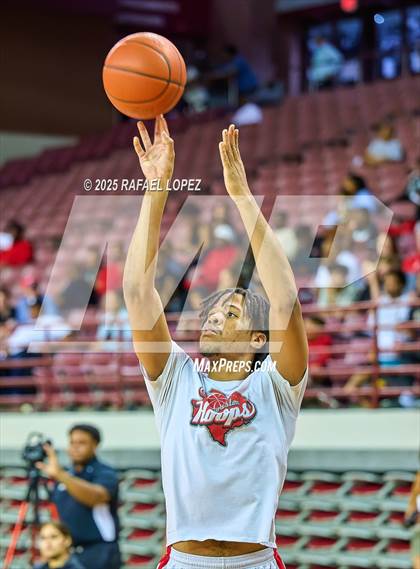 Thumbnail 2 in Brennan vs. Bellaire (UIL 6A D1 Basketball Semifinal) photogallery.
