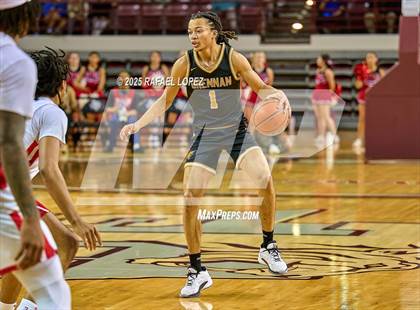 Thumbnail 1 in Brennan vs. Bellaire (UIL 6A D1 Basketball Semifinal) photogallery.