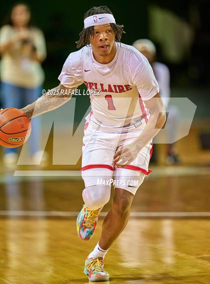 Thumbnail 3 in Brennan vs. Bellaire (UIL 6A D1 Basketball Semifinal) photogallery.