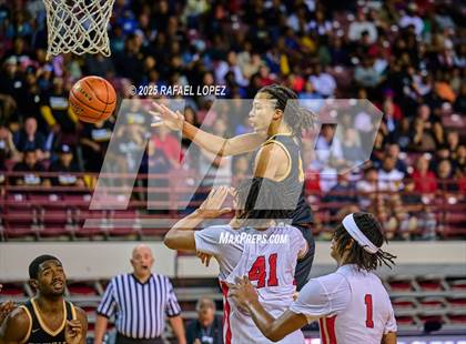 Thumbnail 1 in Brennan vs. Bellaire (UIL 6A D1 Basketball Semifinal) photogallery.