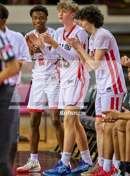 Thumbnail 3 in Brennan vs. Bellaire (UIL 6A D1 Basketball Semifinal) photogallery.
