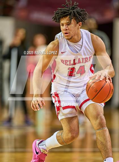 Thumbnail 3 in Brennan vs. Bellaire (UIL 6A D1 Basketball Semifinal) photogallery.
