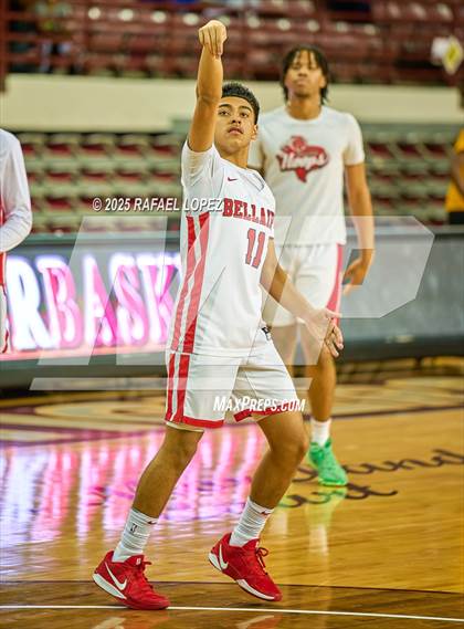 Thumbnail 2 in Brennan vs. Bellaire (UIL 6A D1 Basketball Semifinal) photogallery.