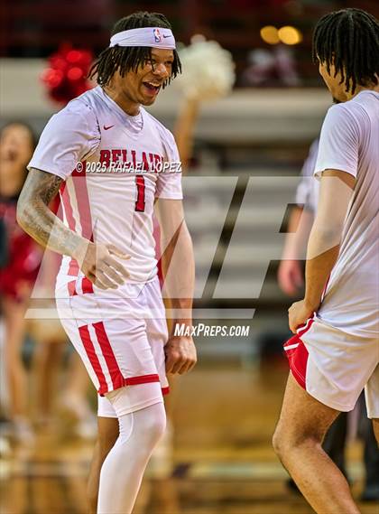 Thumbnail 2 in Brennan vs. Bellaire (UIL 6A D1 Basketball Semifinal) photogallery.
