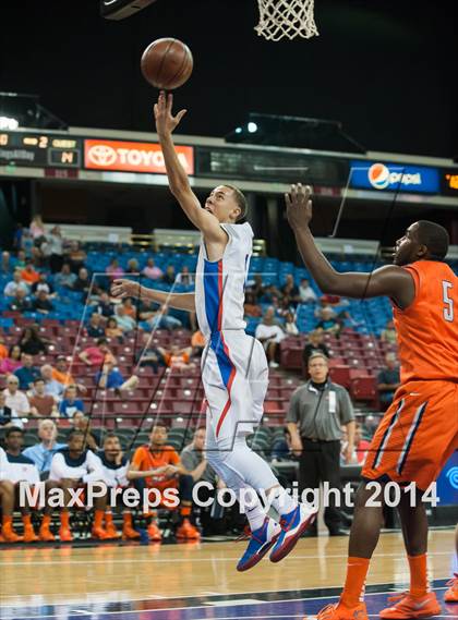 Thumbnail 2 in Folsom vs. Cosumnes Oaks (CIF NorCal Regional D2 Final) photogallery.