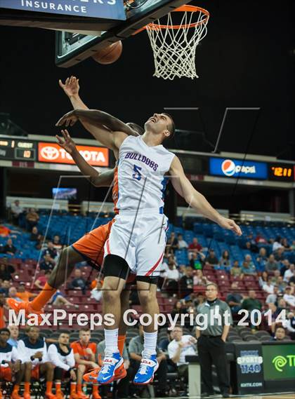 Thumbnail 1 in Folsom vs. Cosumnes Oaks (CIF NorCal Regional D2 Final) photogallery.