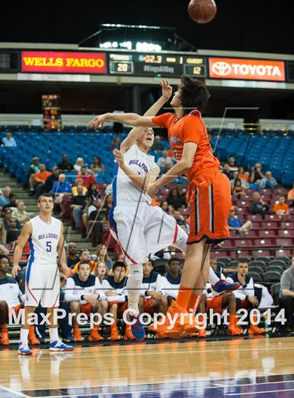 Thumbnail 3 in Folsom vs. Cosumnes Oaks (CIF NorCal Regional D2 Final) photogallery.