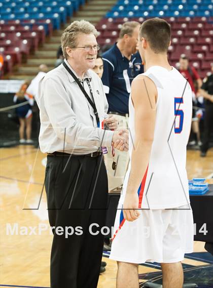 Thumbnail 1 in Folsom vs. Cosumnes Oaks (CIF NorCal Regional D2 Final) photogallery.