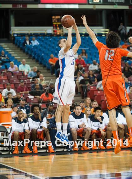 Thumbnail 1 in Folsom vs. Cosumnes Oaks (CIF NorCal Regional D2 Final) photogallery.
