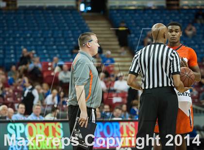 Thumbnail 3 in Folsom vs. Cosumnes Oaks (CIF NorCal Regional D2 Final) photogallery.