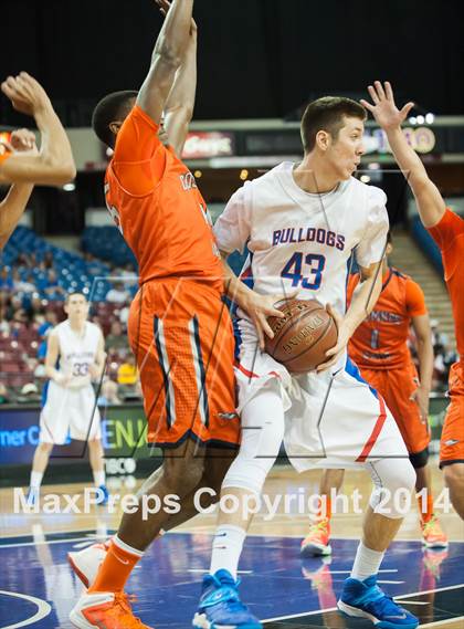 Thumbnail 1 in Folsom vs. Cosumnes Oaks (CIF NorCal Regional D2 Final) photogallery.