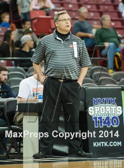 Thumbnail 1 in Folsom vs. Cosumnes Oaks (CIF NorCal Regional D2 Final) photogallery.