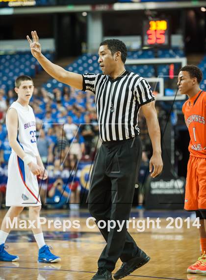 Thumbnail 1 in Folsom vs. Cosumnes Oaks (CIF NorCal Regional D2 Final) photogallery.