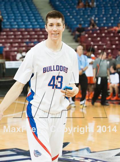 Thumbnail 1 in Folsom vs. Cosumnes Oaks (CIF NorCal Regional D2 Final) photogallery.