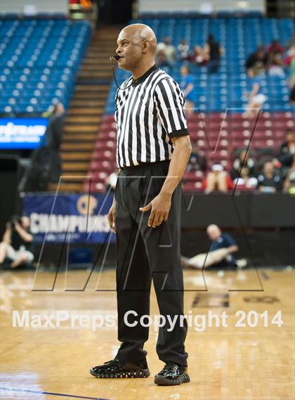Thumbnail 3 in Folsom vs. Cosumnes Oaks (CIF NorCal Regional D2 Final) photogallery.