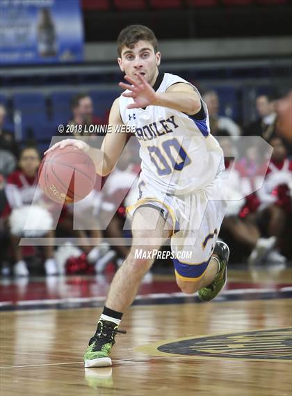 Thumbnail 2 in Amityville vs. Ardsley (NYSPHSAA Class A Final) photogallery.