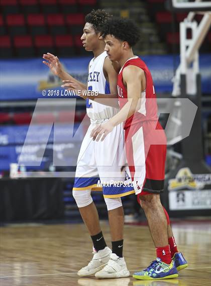 Thumbnail 1 in Amityville vs. Ardsley (NYSPHSAA Class A Final) photogallery.