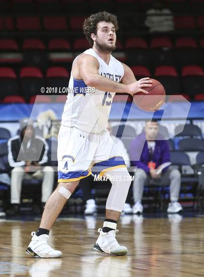 Thumbnail 3 in Amityville vs. Ardsley (NYSPHSAA Class A Final) photogallery.