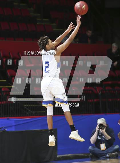 Thumbnail 2 in Amityville vs. Ardsley (NYSPHSAA Class A Final) photogallery.