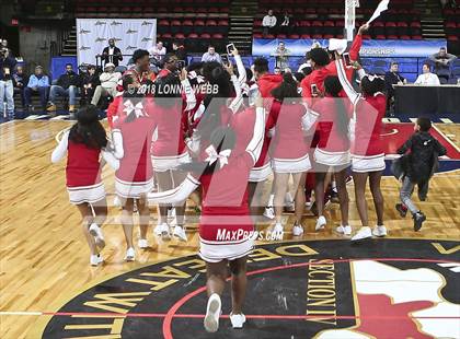 Thumbnail 2 in Amityville vs. Ardsley (NYSPHSAA Class A Final) photogallery.
